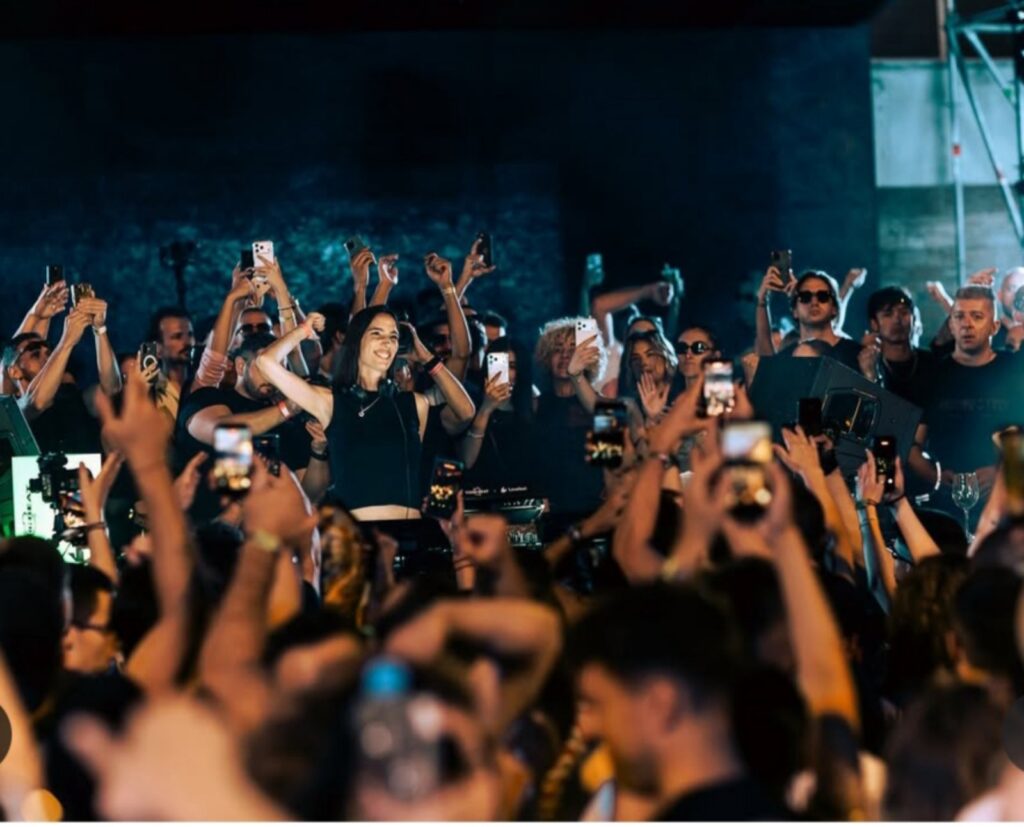 Amelie Lens Stage
